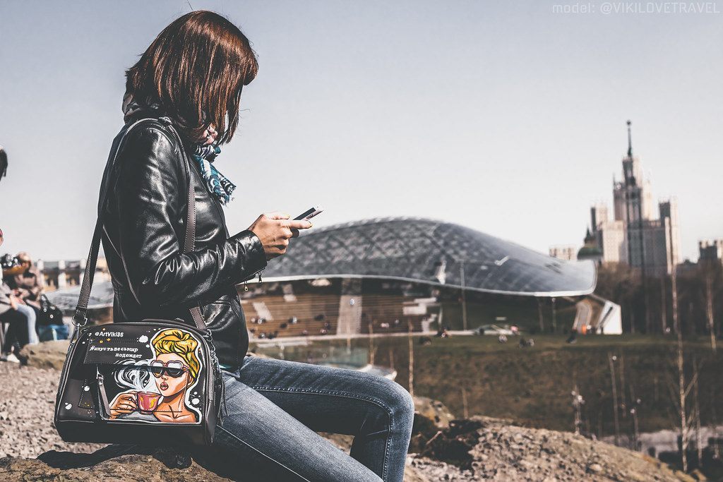 Teenager using a smartphone, part of the Meta teen safety settlement coverage